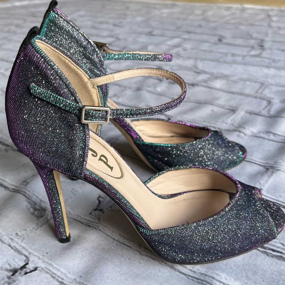 SJP Sarah Jessica Parker Ursula Peep Toe Sparkle Heels Made In Italy 34 Mermaid